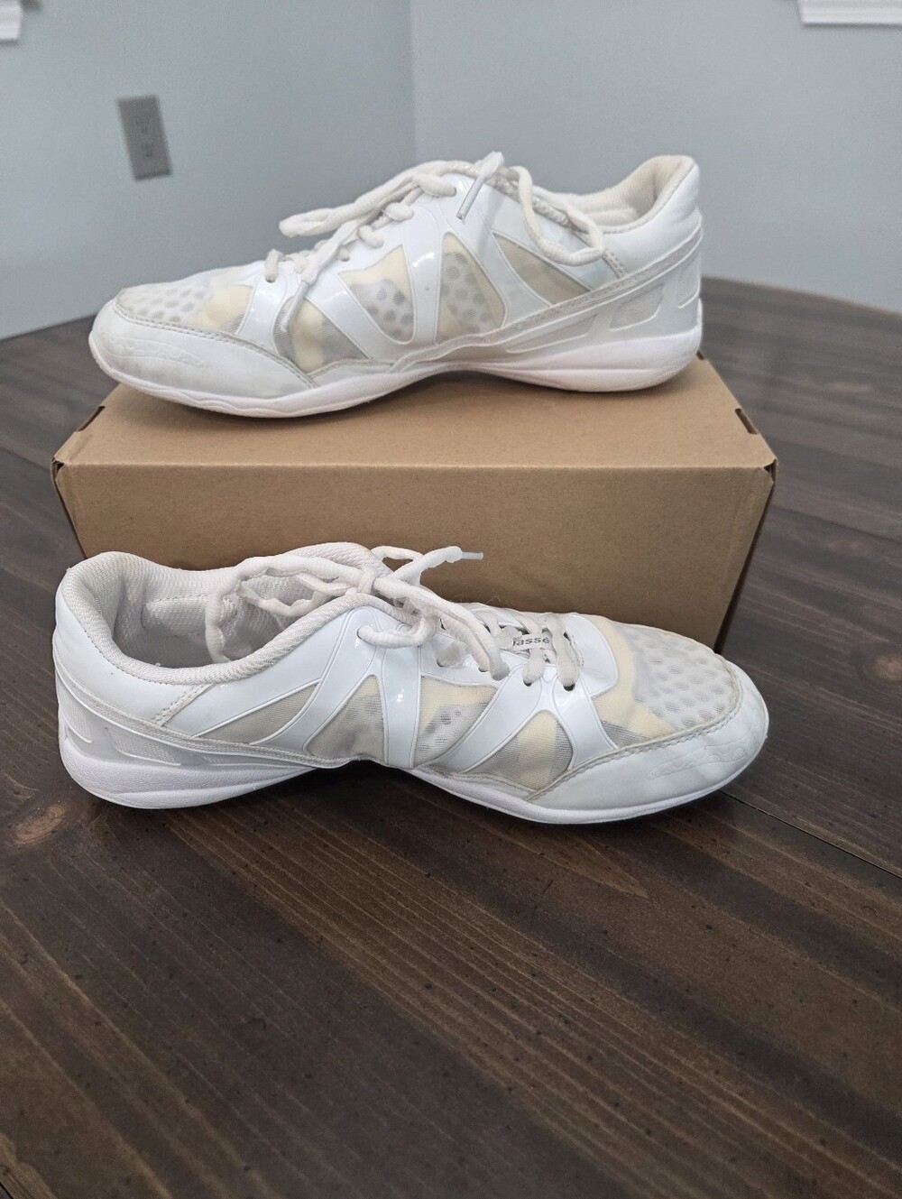 Women's Chassé Cheer Shoes // 10